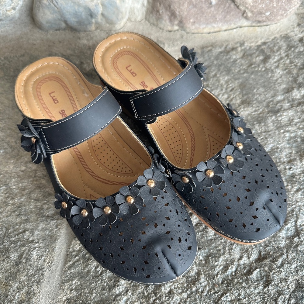 Comfort Floral-Trim Black Mules for Women